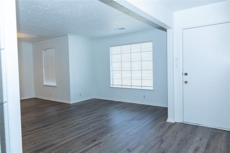 1860 Meadow Valley Lane, Dallas TX 75232 - Photo 4