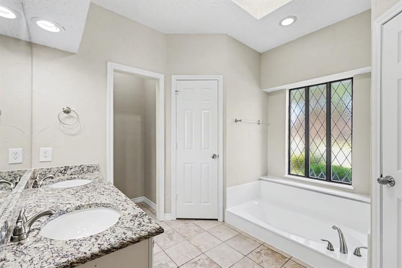 505 Springhill Drive, Hurst TX 76054 - Photo 16