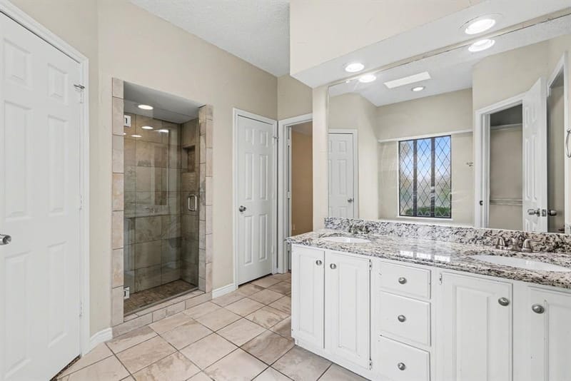 505 Springhill Drive, Hurst TX 76054 - Photo 15