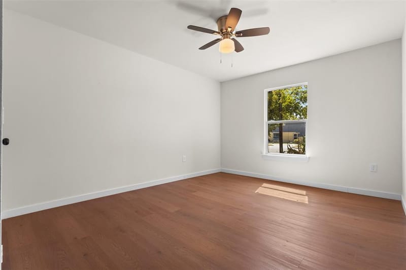 513 E Union Bower Road, Irving TX 75061 - Photo 18
