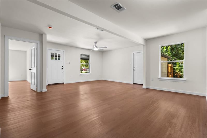 513 E Union Bower Road, Irving TX 75061 - Photo 8