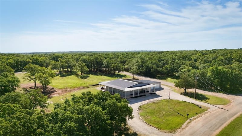 346 Nocona Drive, Nocona TX 76255 - Photo 10