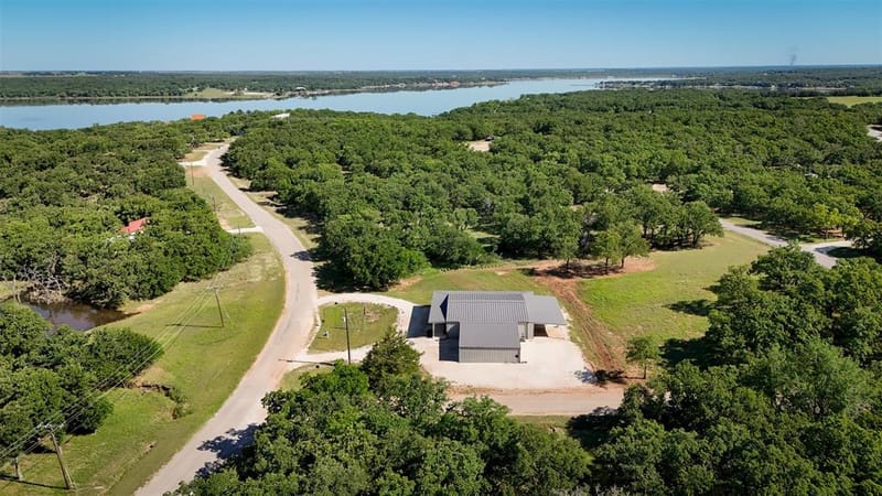 346 Nocona Drive, Nocona TX 76255 - Photo 11