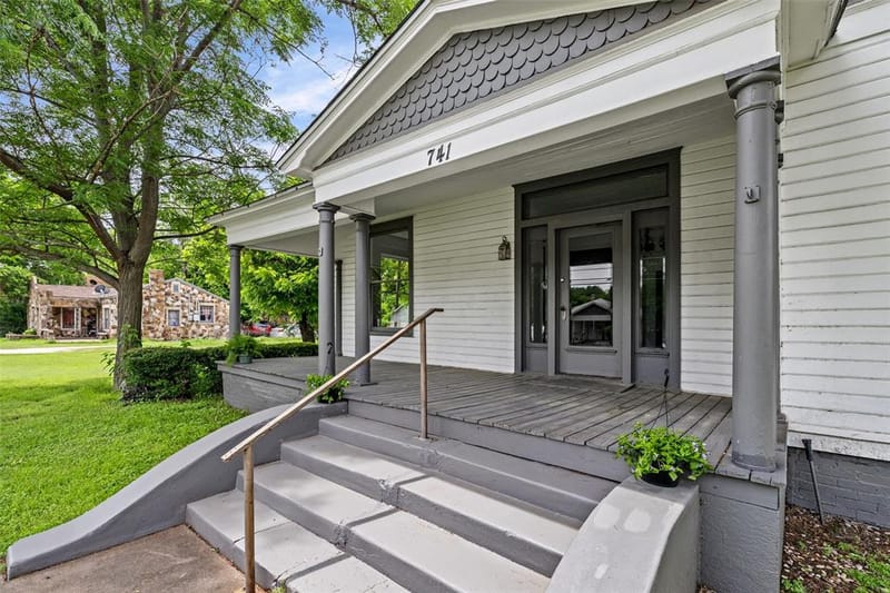 741 N Anglin Street, Cleburne TX 76033 - Photo 6
