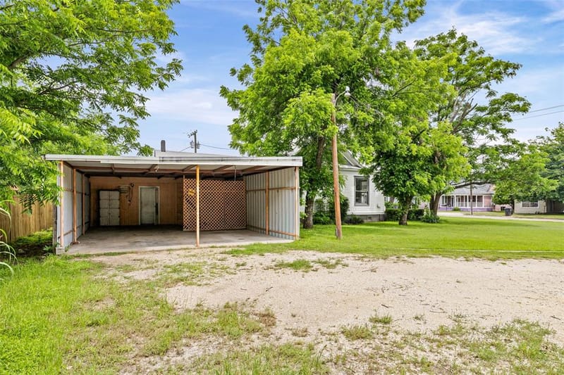 741 N Anglin Street, Cleburne TX 76033 - Photo 28