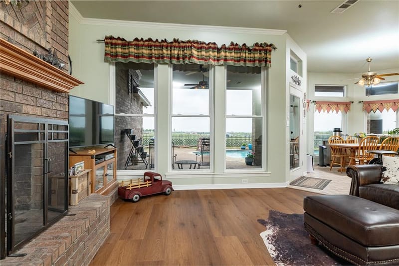 13435 Jackson Road, Krum TX 76249 - Photo 12