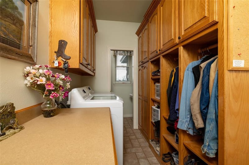 13435 Jackson Road, Krum TX 76249 - Photo 26
