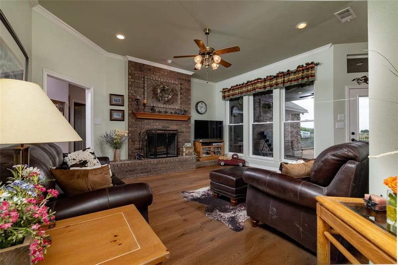 13435 Jackson Road, Krum TX 76249 - Photo 10