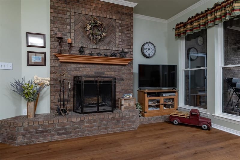 13435 Jackson Road, Krum TX 76249 - Photo 11