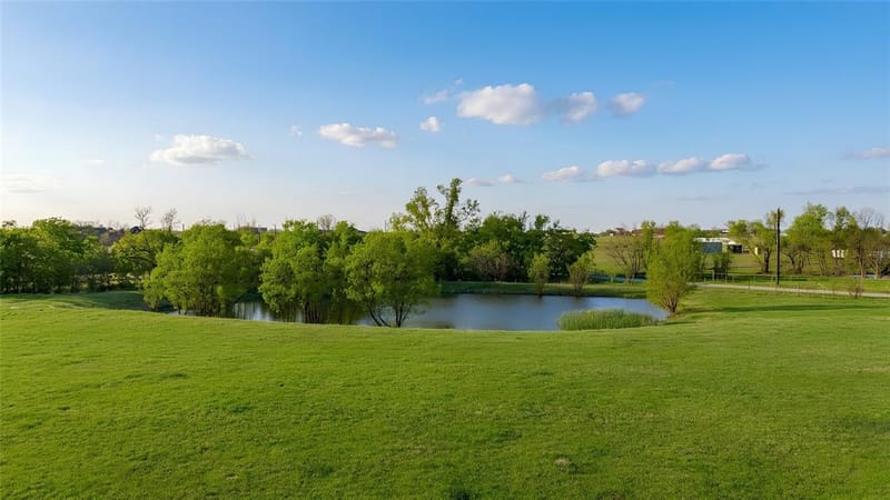 13435 Jackson Road, Krum TX 76249 - Photo 31