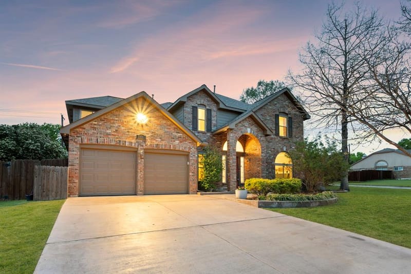 2113 Carriage Hill, Denton TX 76207 - Photo 4