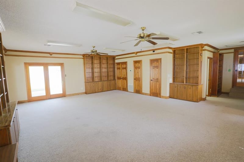 303 David Davis Drive, McGregor TX 76657 - Photo 17