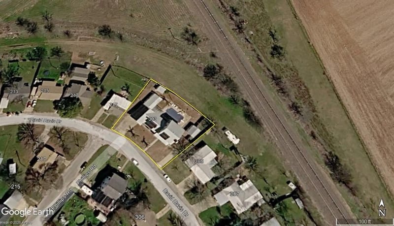 303 David Davis Drive, McGregor TX 76657 - Photo 22