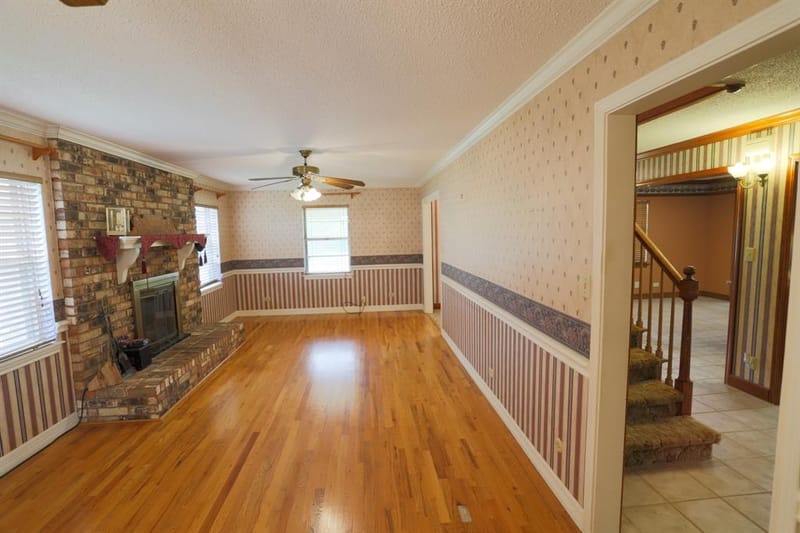 303 David Davis Drive, McGregor TX 76657 - Photo 3