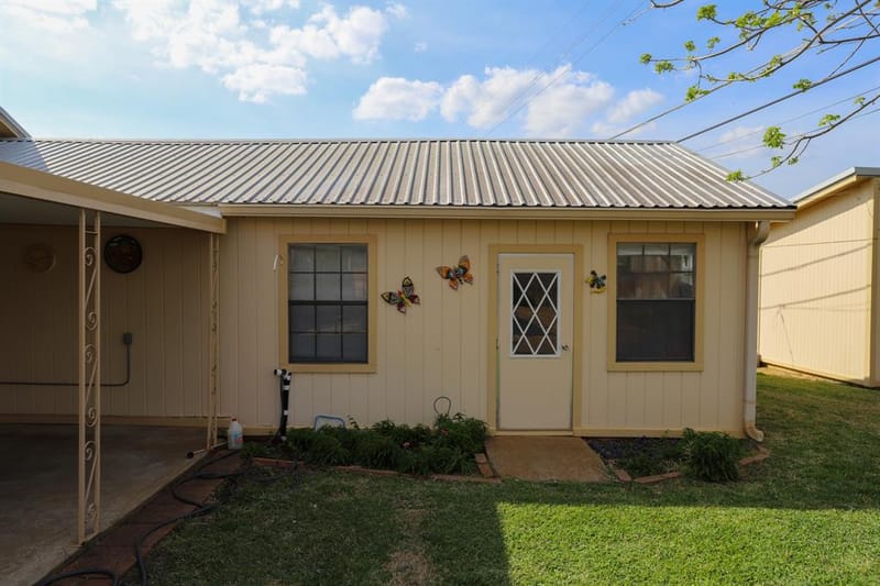 303 David Davis Drive, McGregor TX 76657 - Photo 20