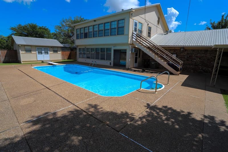303 David Davis Drive, McGregor TX 76657 - Photo 25