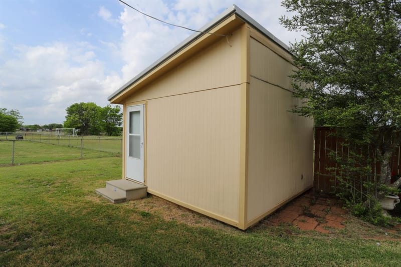 303 David Davis Drive, McGregor TX 76657 - Photo 21
