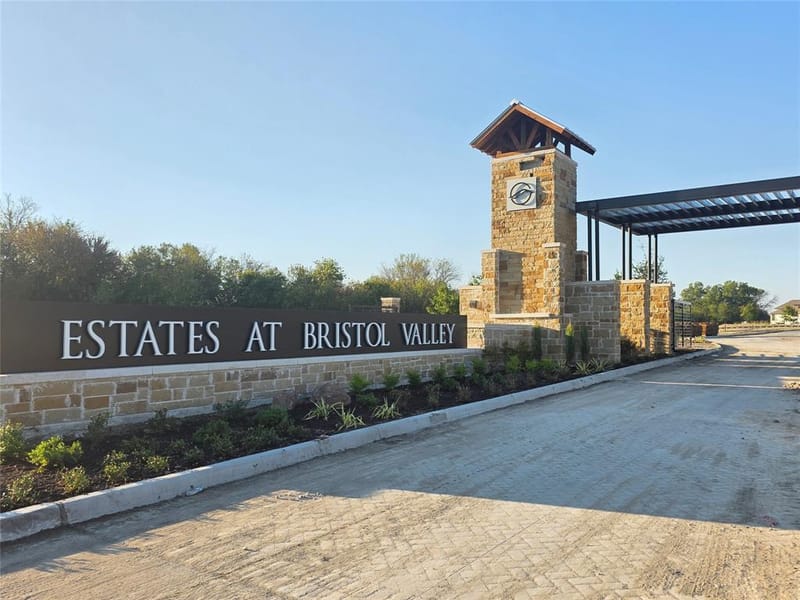 349 Bristol Valley Court, Heath TX 75032 - Photo 2