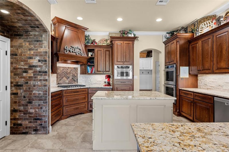 14690 Chapel Road, Lorena TX 76655 - Photo 8