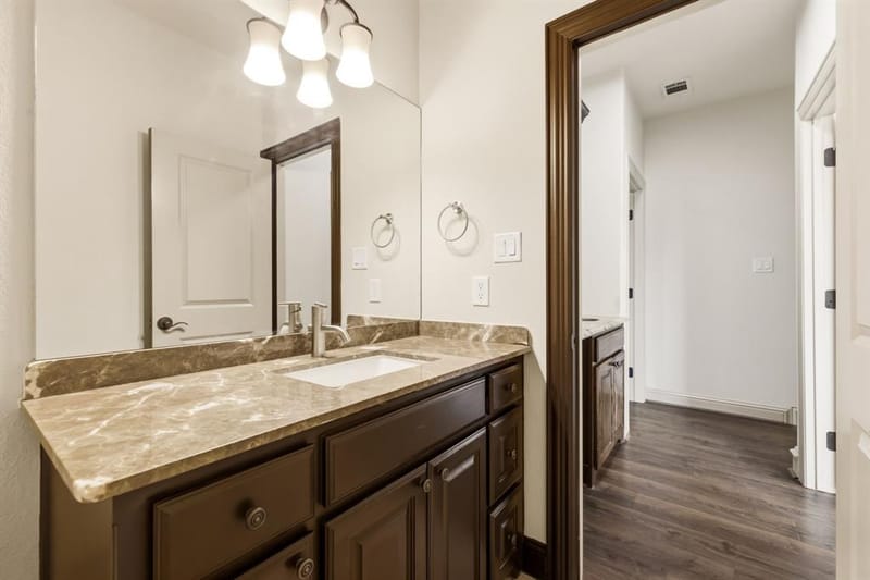 4138 Prescott Avenue, Dallas TX 75219 - Photo 29