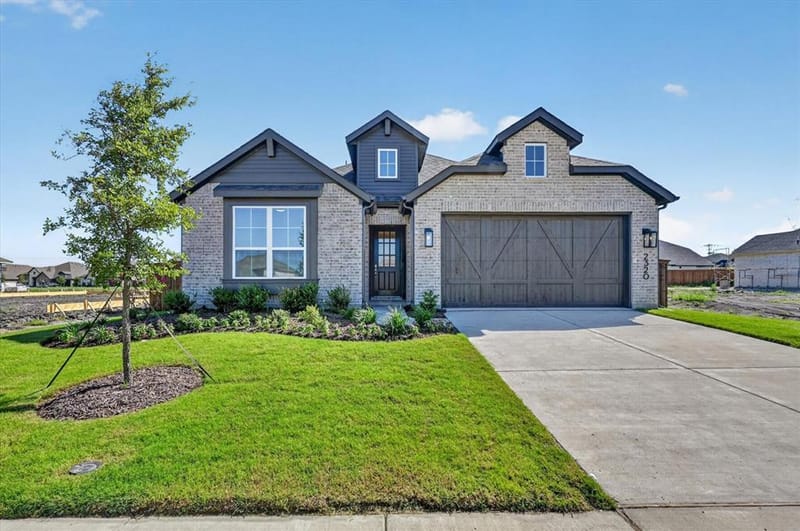 2320 Flora Drive, McLendon Chisholm TX 75032