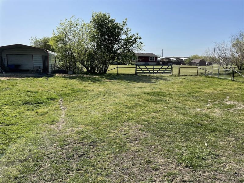 394 Emerald Glenn Lane, Pilot Point TX 76258 - Photo 28