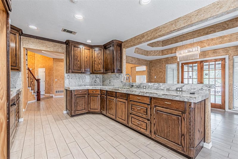 8808 Sylvan Court, Fort Worth TX 76120 - Photo 22