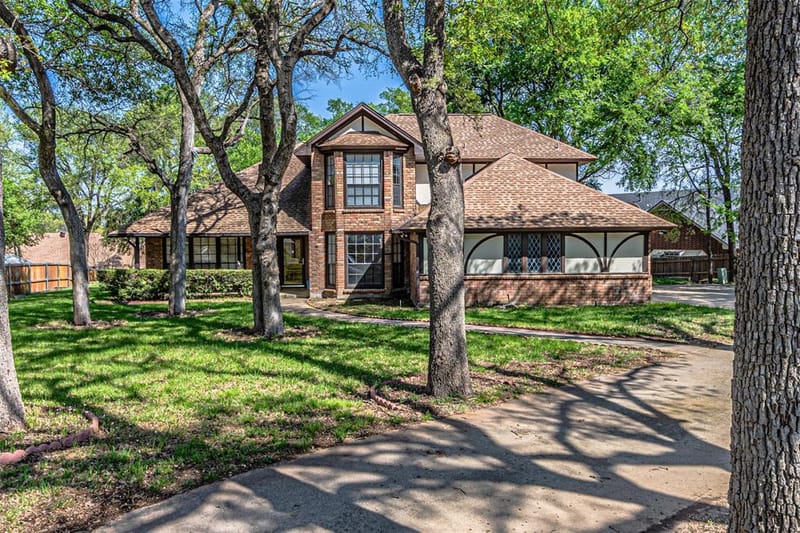 8808 Sylvan Court, Fort Worth TX 76120