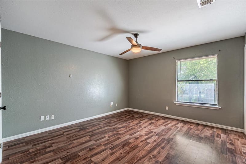 8808 Sylvan Court, Fort Worth TX 76120 - Photo 28