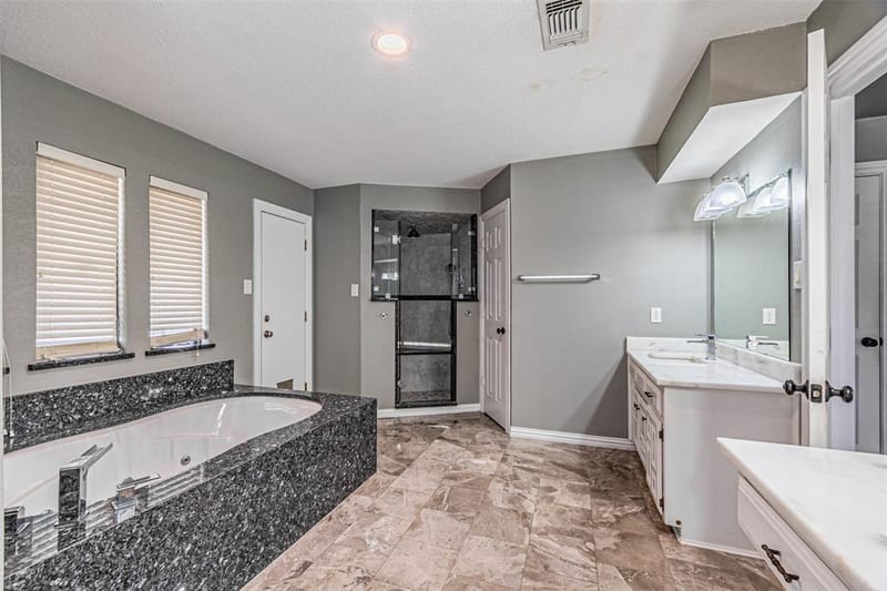 8808 Sylvan Court, Fort Worth TX 76120 - Photo 9