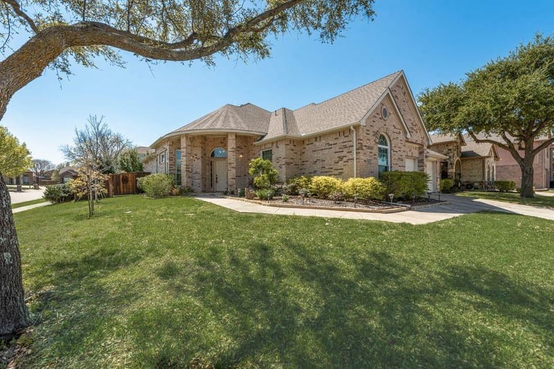 7301 Summer Glen Drive, McKinney TX 75072 - Photo 4