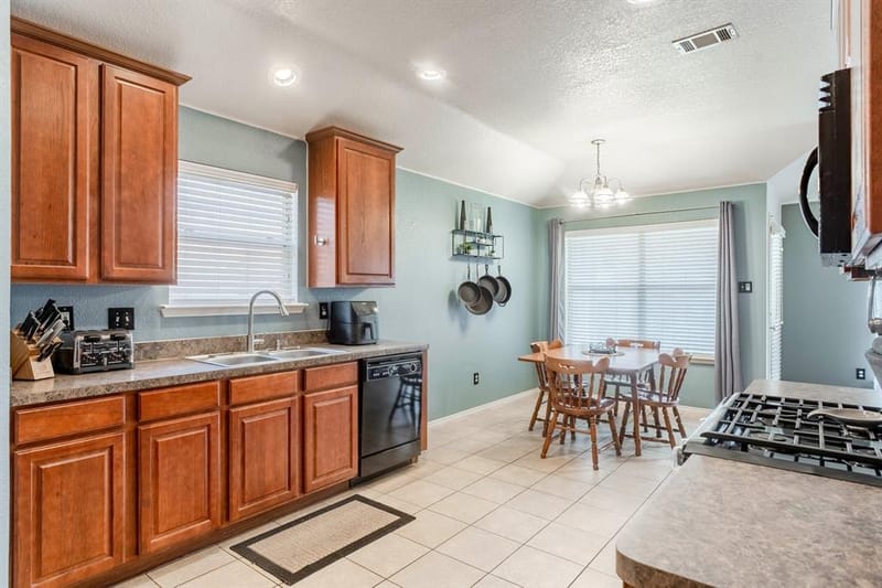 6112 Tilapia Drive, Fort Worth TX 76179 - Photo 13