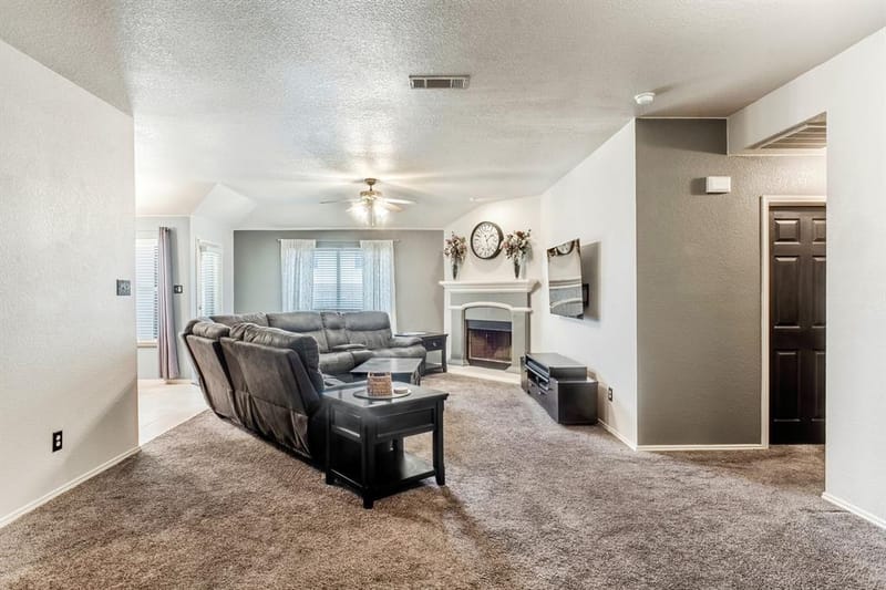 6112 Tilapia Drive, Fort Worth TX 76179 - Photo 9