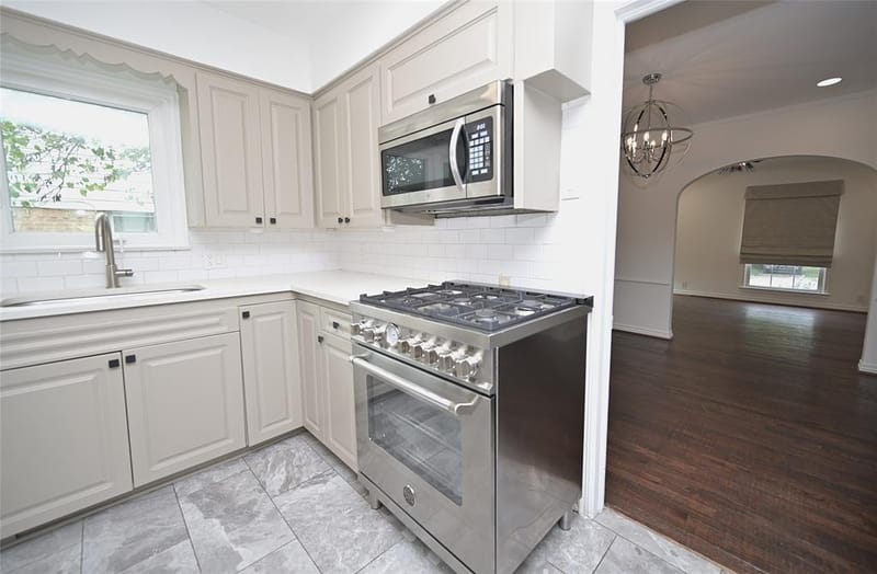 2226 Carnes Street, Dallas TX 75208 - Photo 14