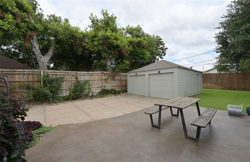 2226 Carnes Street, Dallas TX 75208 - Photo 35