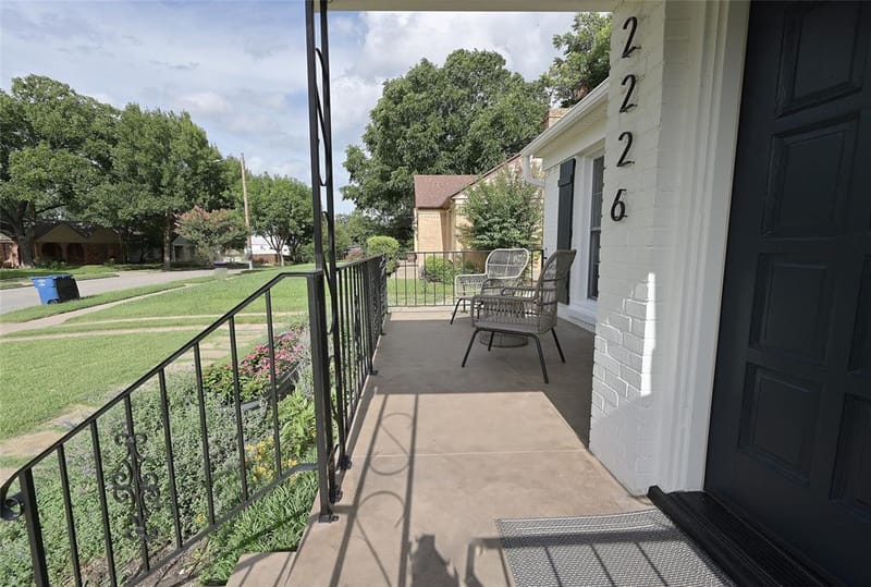 2226 Carnes Street, Dallas TX 75208 - Photo 4