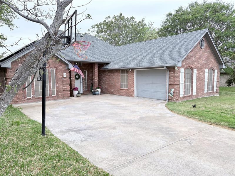 1200 Oak Tree Lane, Weatherford TX 76086 - Photo 2