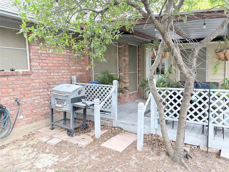 1200 Oak Tree Lane, Weatherford TX 76086 - Photo 7