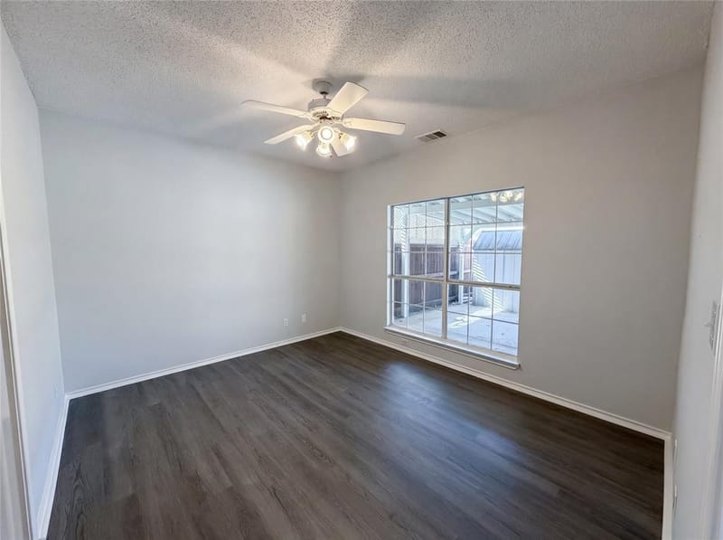 954 S Old Orchard Lane, Lewisville TX 75067 - Photo 12