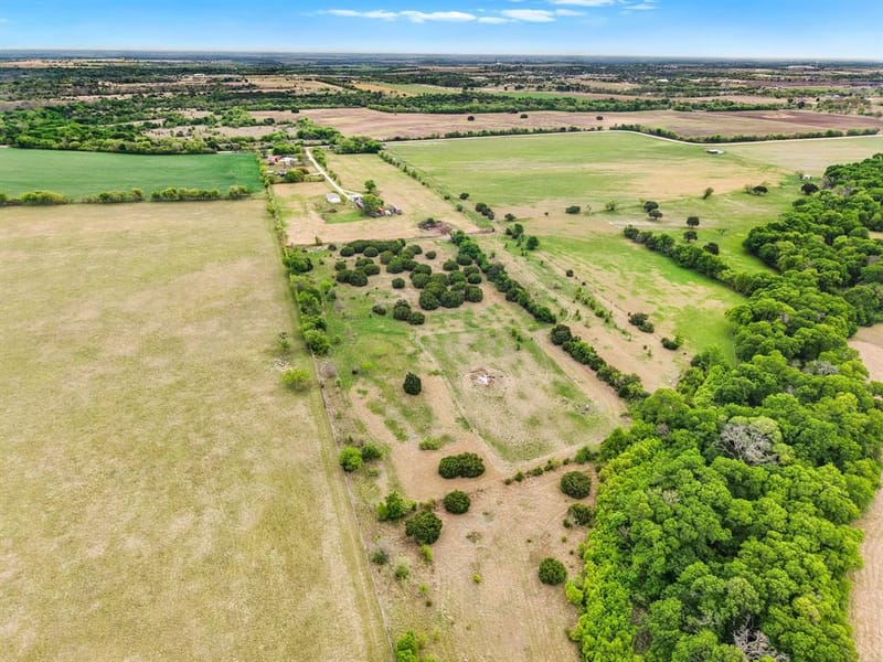 13390 Bendle Road, Troy TX 76579 - Photo 27