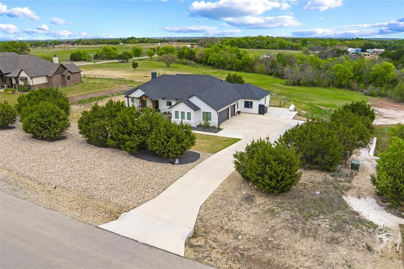 2043 Woodland Road, Weatherford TX 76088