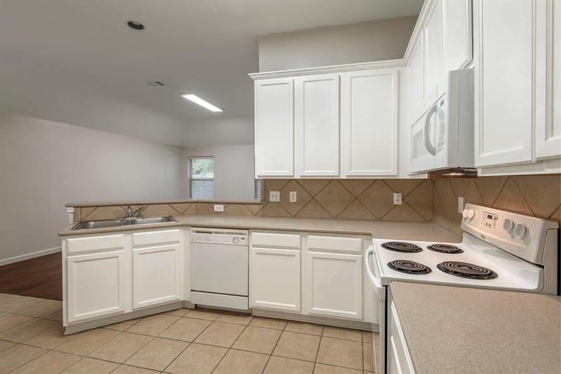 448 Northbrook Avenue, Oak Point TX 75068 - Photo 4