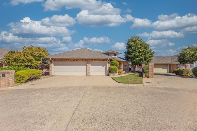 8418 Golf Club Circle, Fort Worth TX 76179 - Photo 3