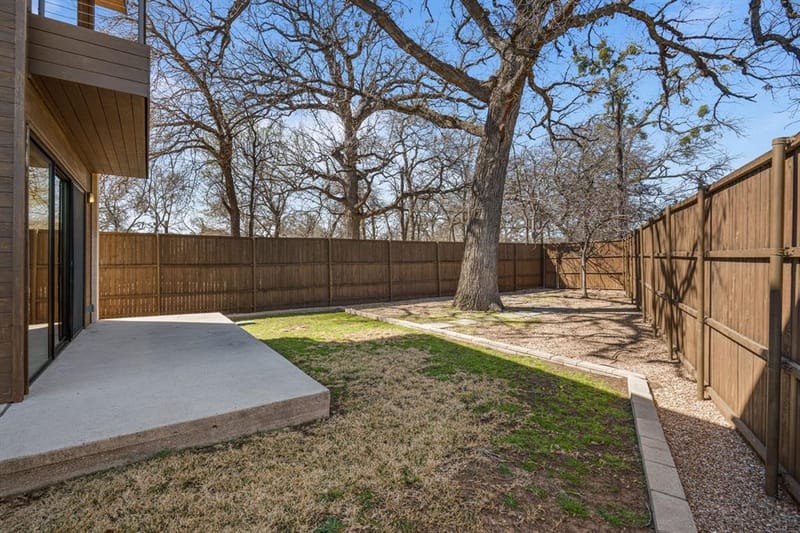 921 N Bailey Avenue, Fort Worth TX 76107 - Photo 36