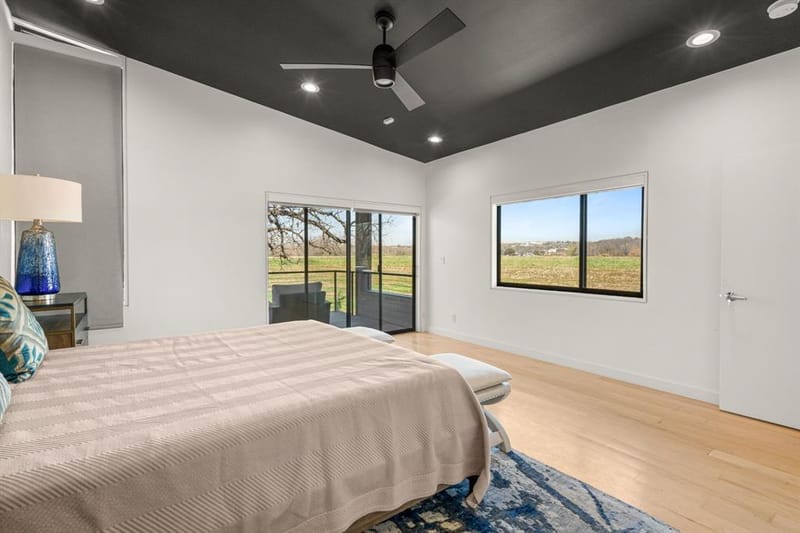 921 N Bailey Avenue, Fort Worth TX 76107 - Photo 25