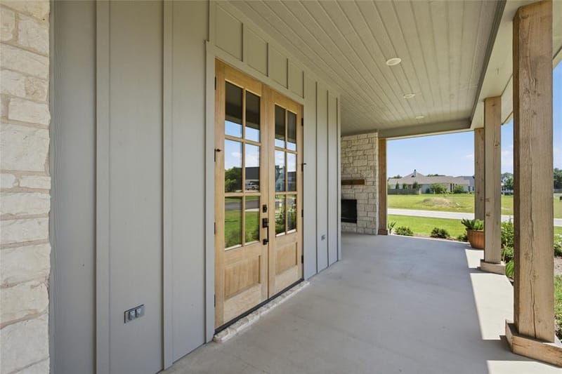 216 Wycliff Drive, China Spring TX 76633 - Photo 9