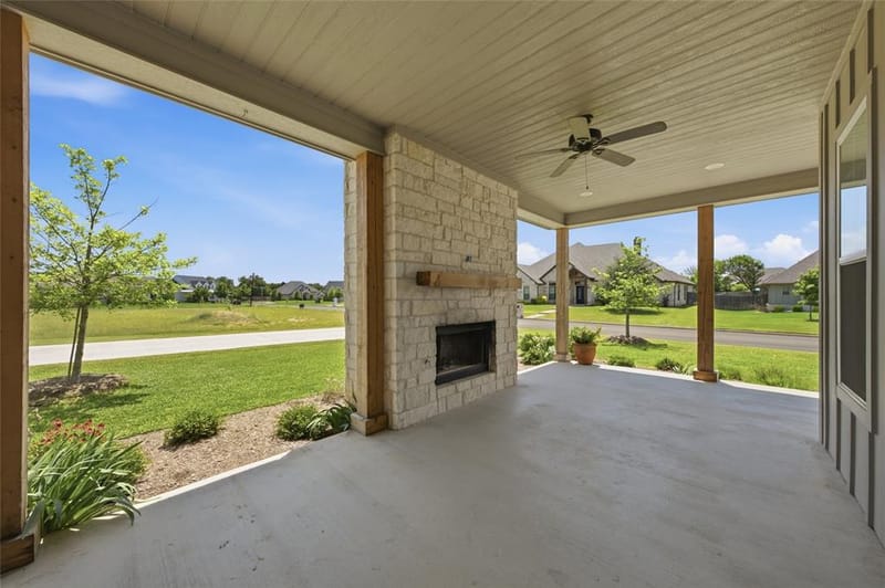 216 Wycliff Drive, China Spring TX 76633 - Photo 11