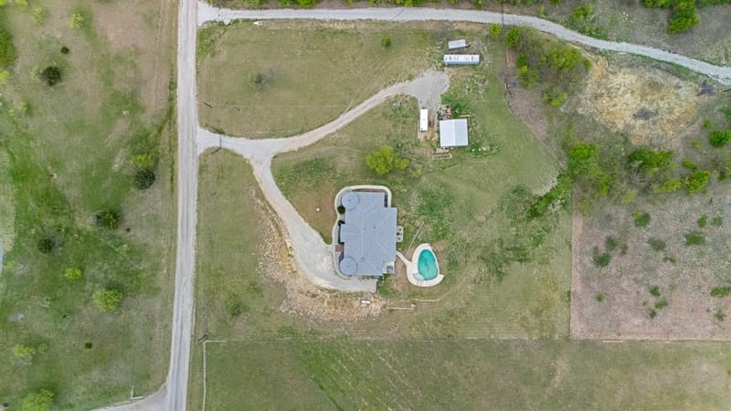 1395 Private Road 4011, Decatur TX 76234 - Photo 12
