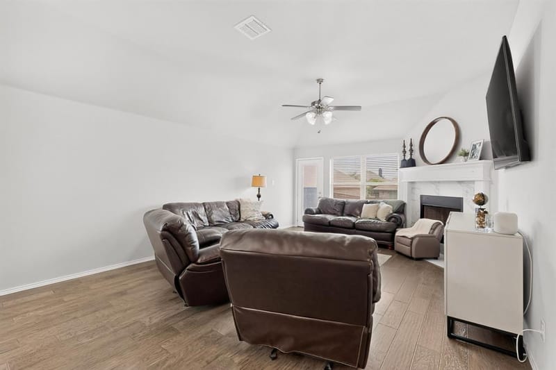 117 Cheryl Drive, Keene TX 76059 - Photo 6