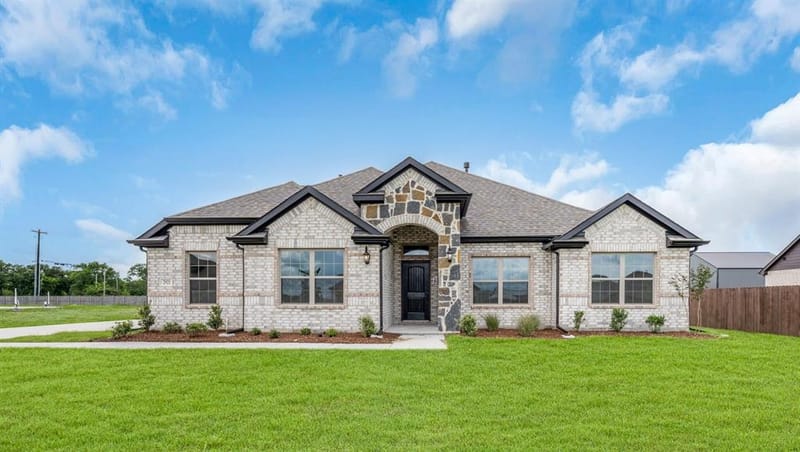 2921 Goldeneye Lane, Greenville TX 75402 - Photo 2